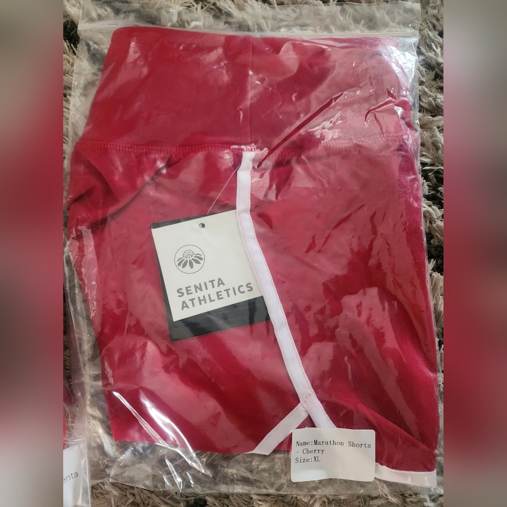 Senita Cherry Marathon Shorts - XL
